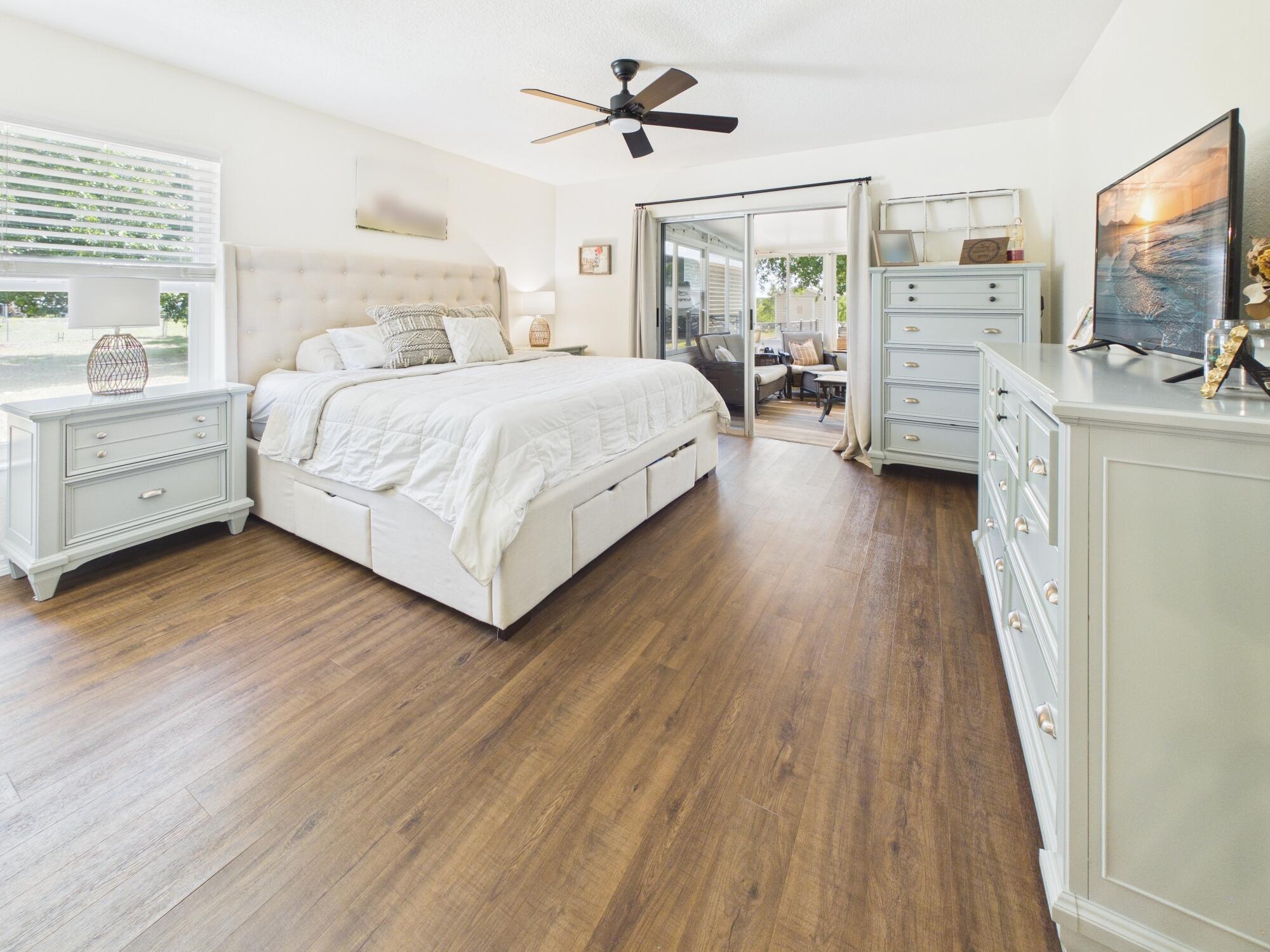 NORTH LAKE COUNTRY ESTATES - Residential