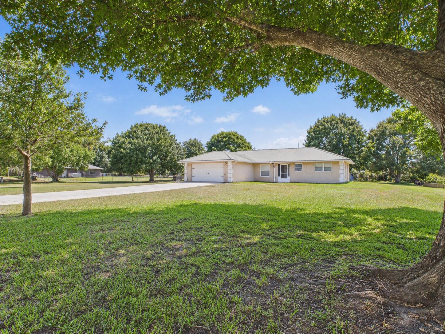 NORTH LAKE COUNTRY ESTATES - Residential