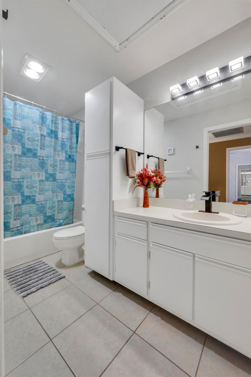 CAMELOT GARDENS - Residential