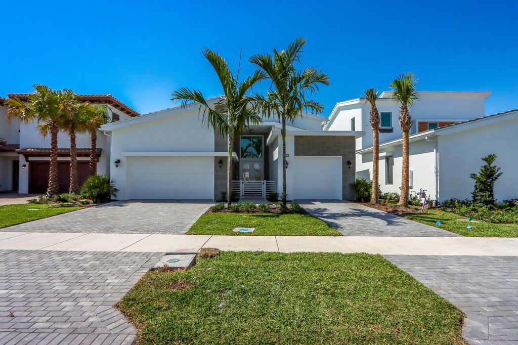 Photo of 13508 Machiavelli Way, Palm Beach Gardens, FL 33418 (MLS # R10983644)