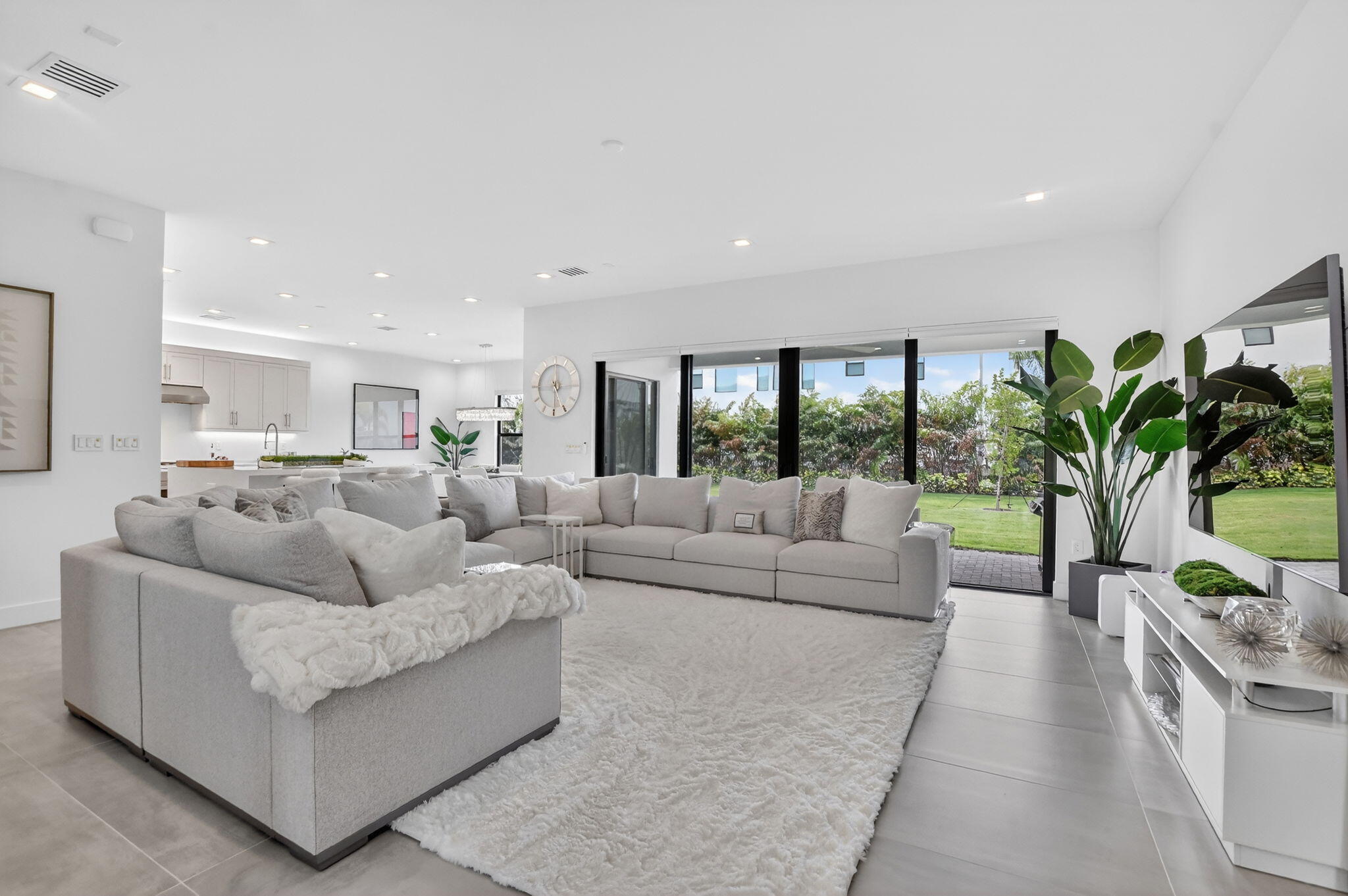 9426 Tangerine Coast Drive