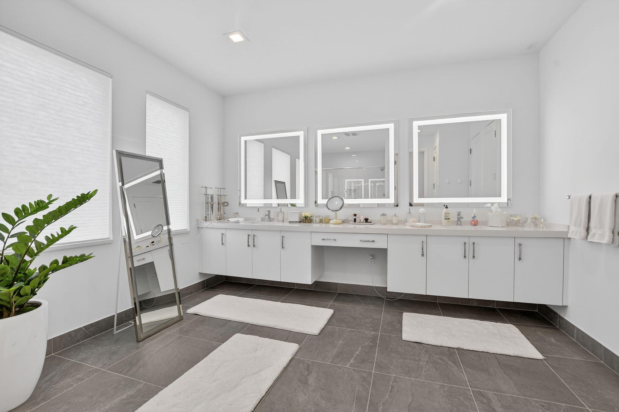 Lotus Edge - Residential