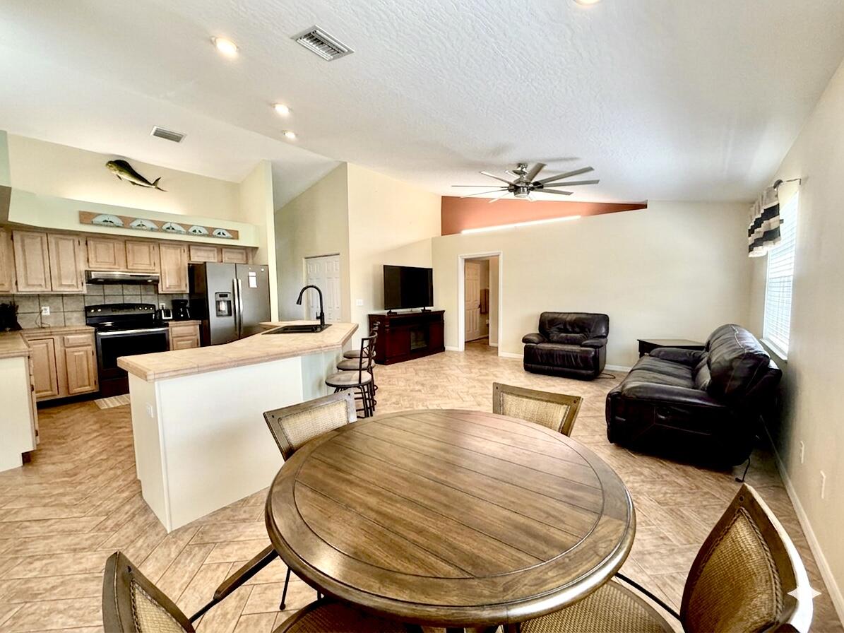 SEBASTIAN HIGHLANDS UNIT 11 - Residential