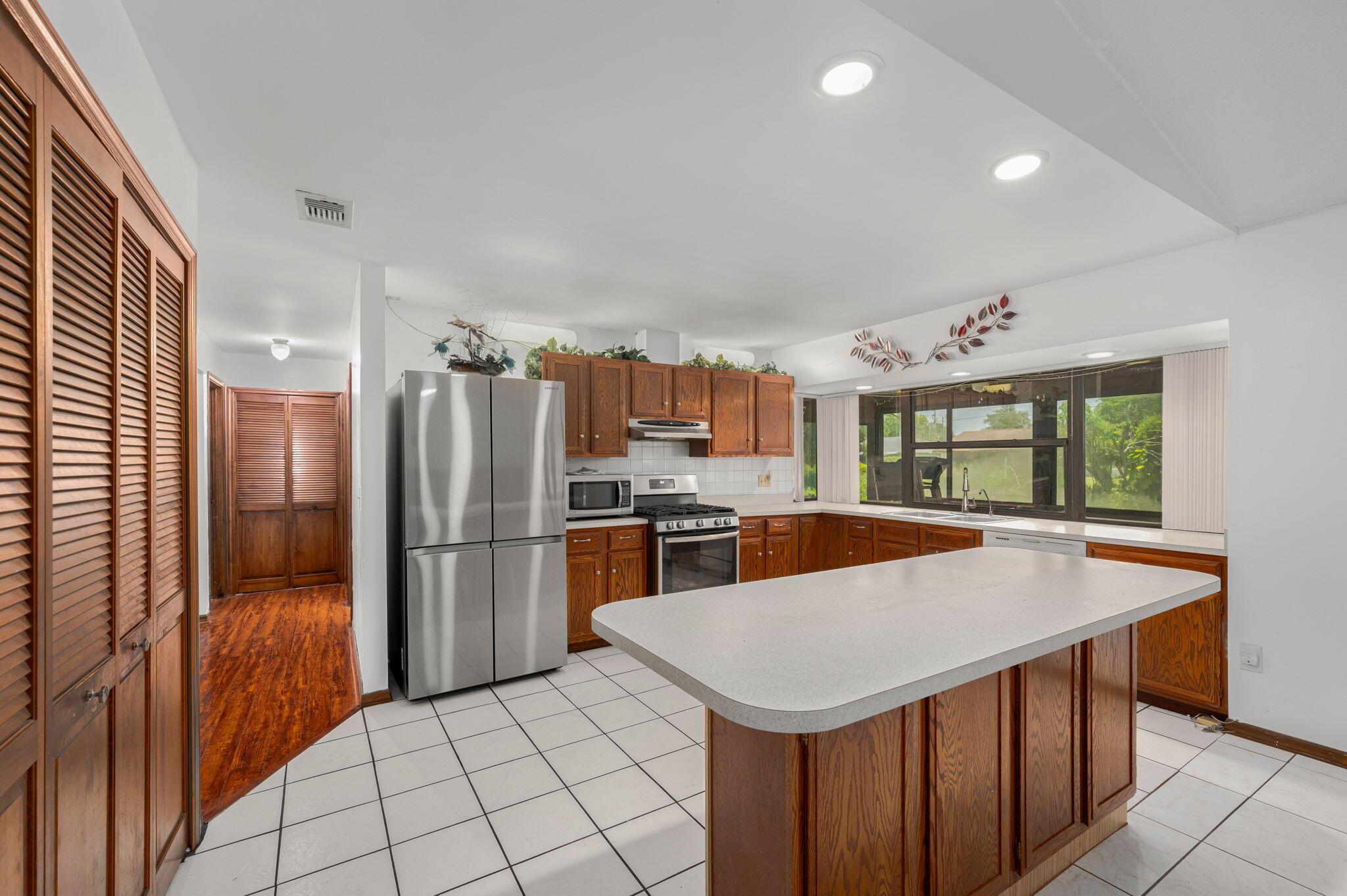 PORT ST LUCIE SECTION 24 - Residential