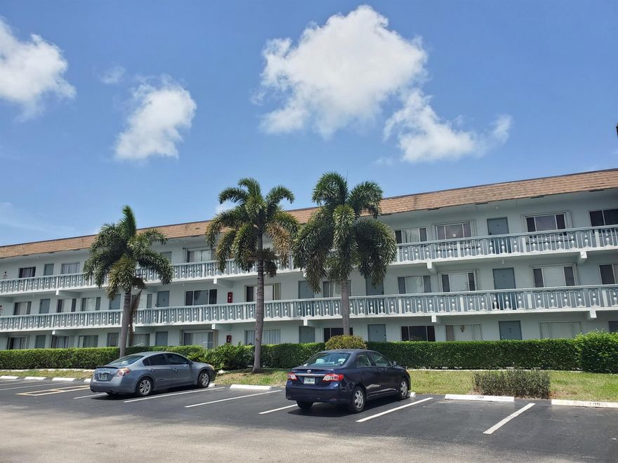Lovely renovated 1 bedroom 1 1/2 bath condo. New kitchen cabinets and countertop with beautiful neutral tile throughout. Enclosed private patio that is perfect for morning or evening coffee.Community pool with fitness center and billiards room. This unit comes with a dedicated parking space. No pets or smoking. Credit score 690 minimum required. 1st, last, security and exit cleaning fee.