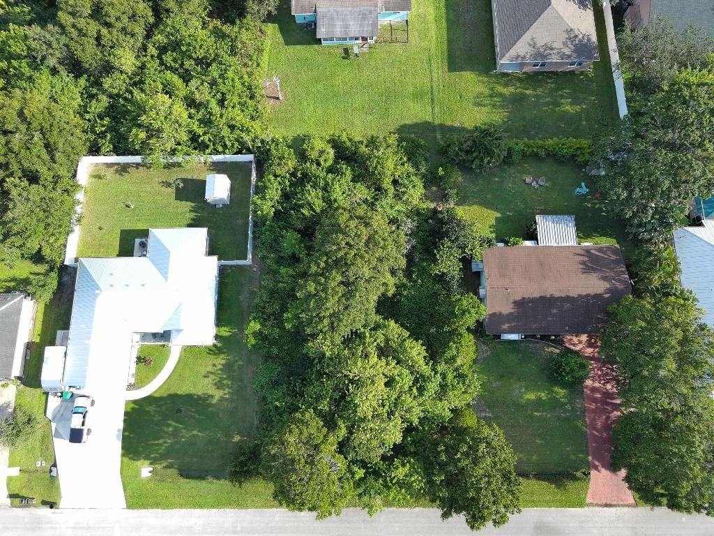 Photo of 462 Joy Haven Drive, Sebastian, FL 32958 (MLS # R11135050)