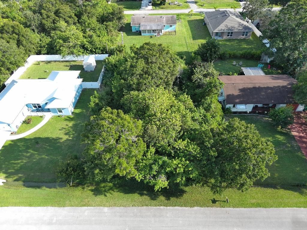 Photo of 462 Joy Haven Drive, Sebastian, FL 32958 (MLS # R11135050)