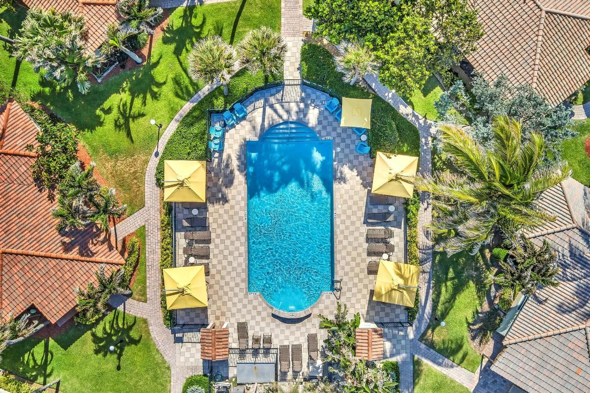 ROYAL FLAMINGO VILLAS - Residential