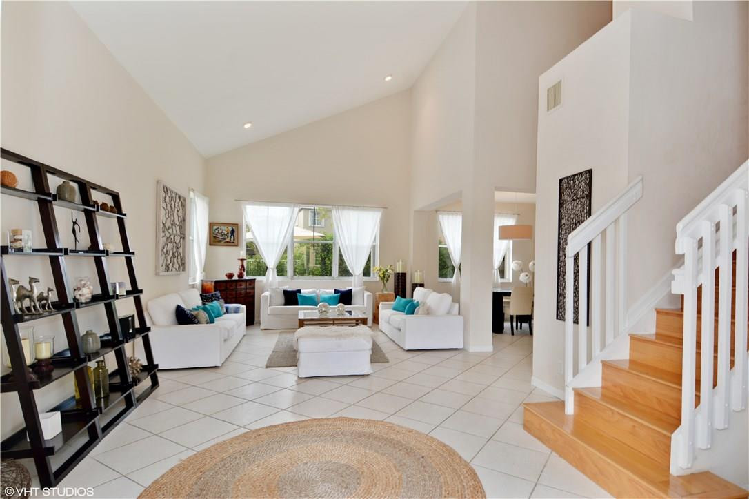 Falcon Ridge - Residential