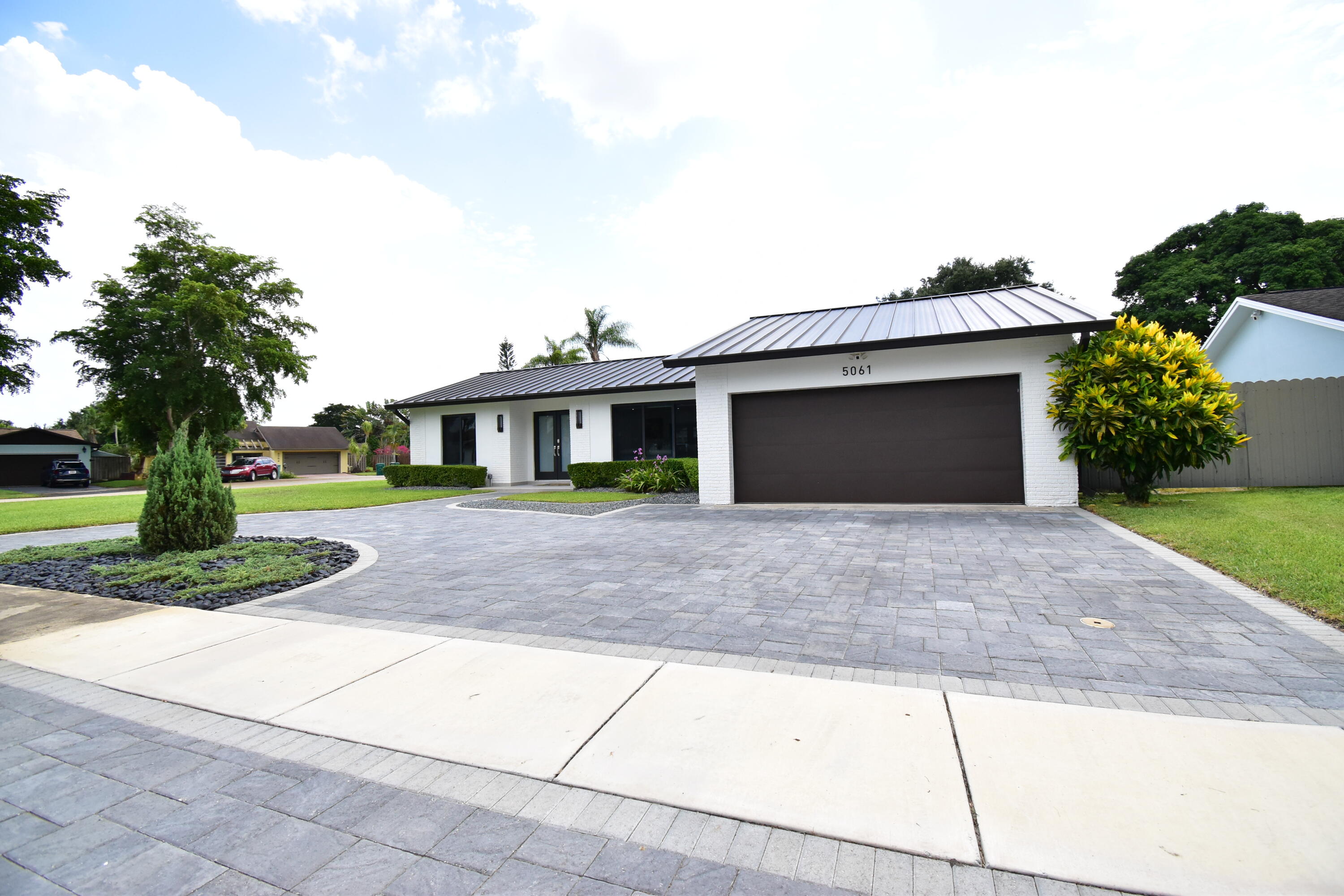 5061 SW 87TH Terrace