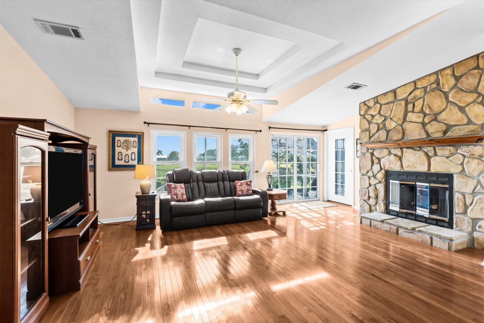 EAGLE'S RETREAT AT SAVANN - Residential