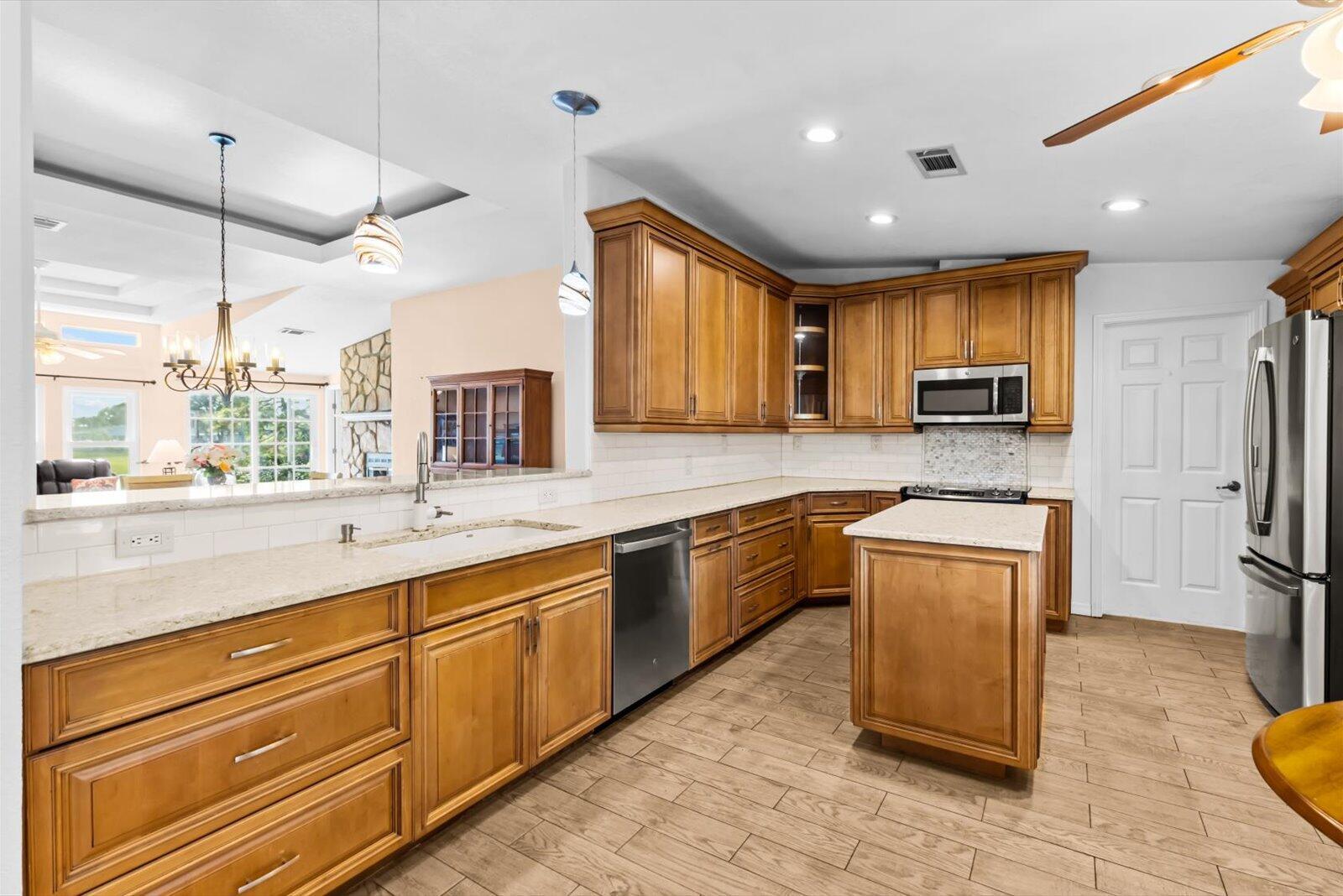 EAGLE'S RETREAT AT SAVANN - Residential