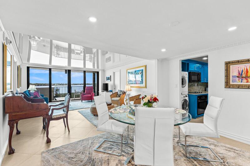 TRIANON CONDO - Residential