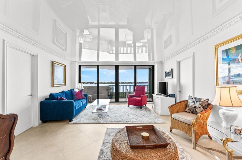 TRIANON CONDO - Residential