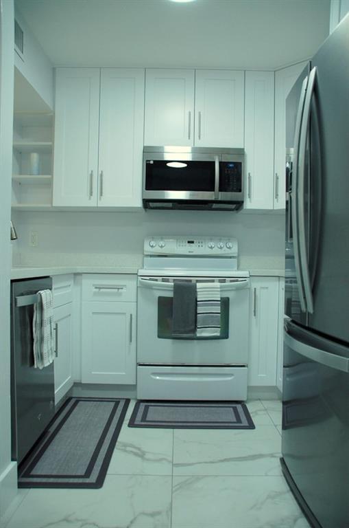 OPTIMA VILLAGE I-C CONDO - Residential Lease