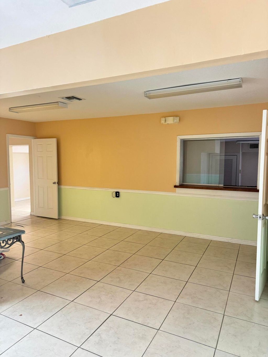 Photo of 706 N 7th Street, Fort Pierce, FL (MLS # B26013753)