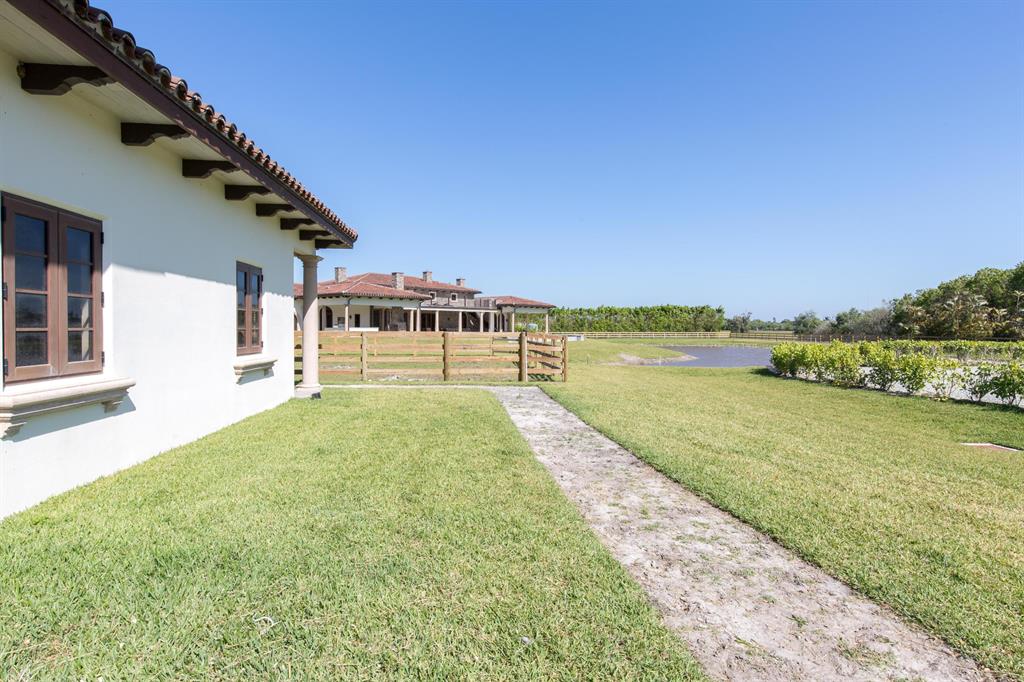 Palm Beach Point - Residential