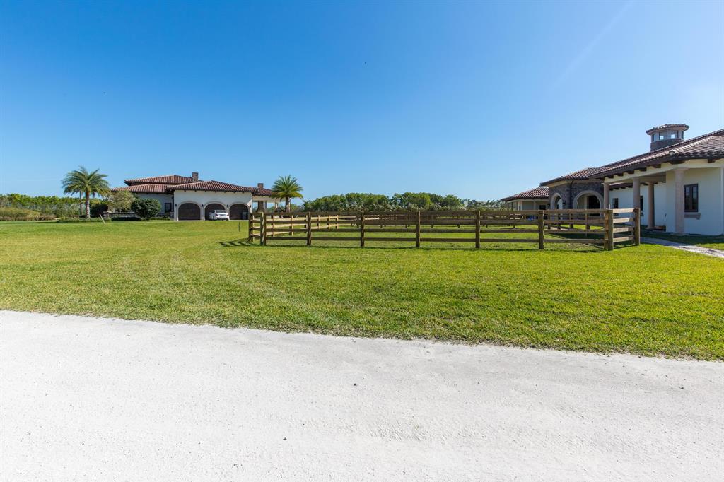 Palm Beach Point - Residential