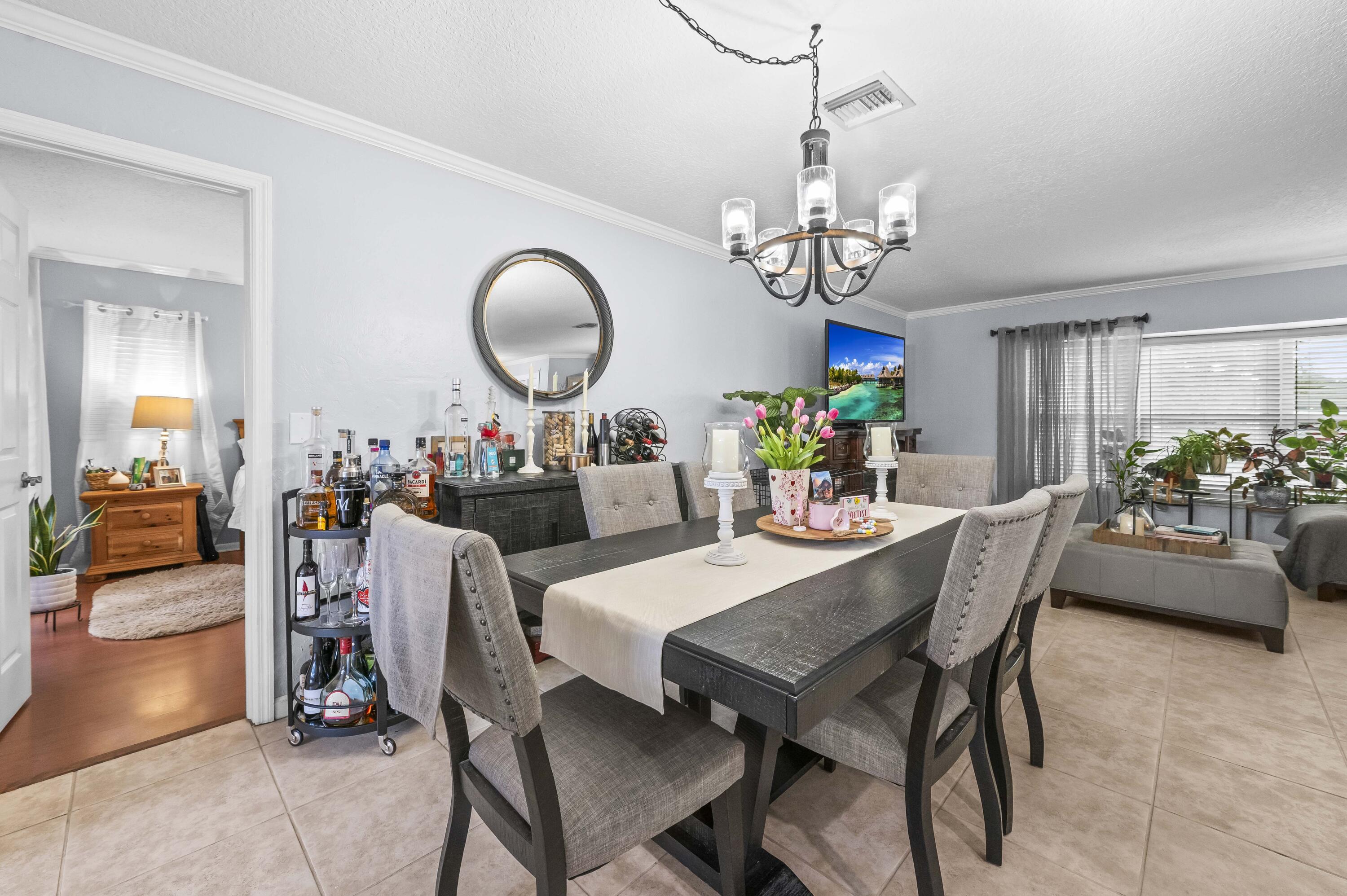 Lake Clarke Shores - FLA MANGO ESTATES - Residential