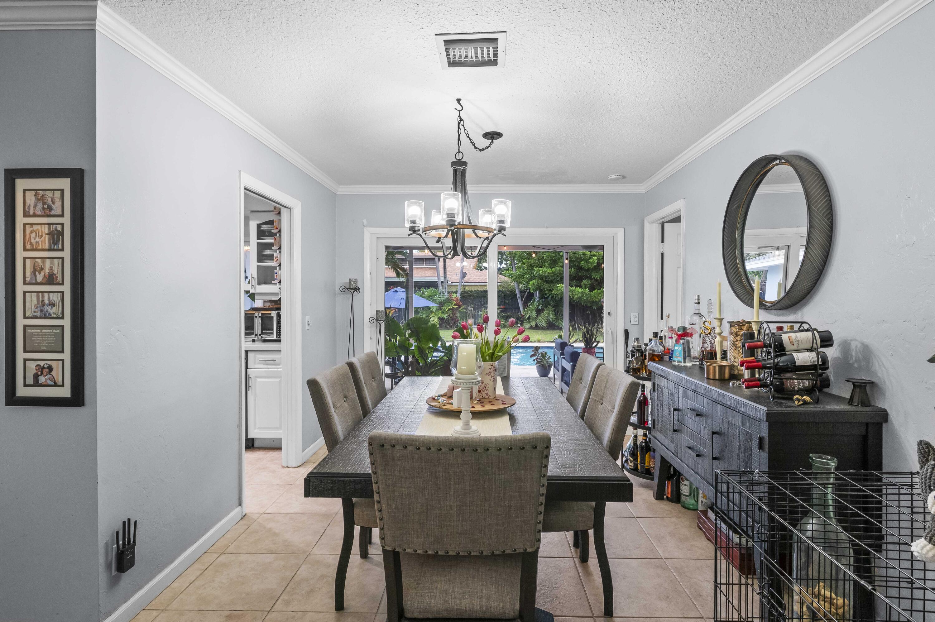 Lake Clarke Shores - FLA MANGO ESTATES - Residential