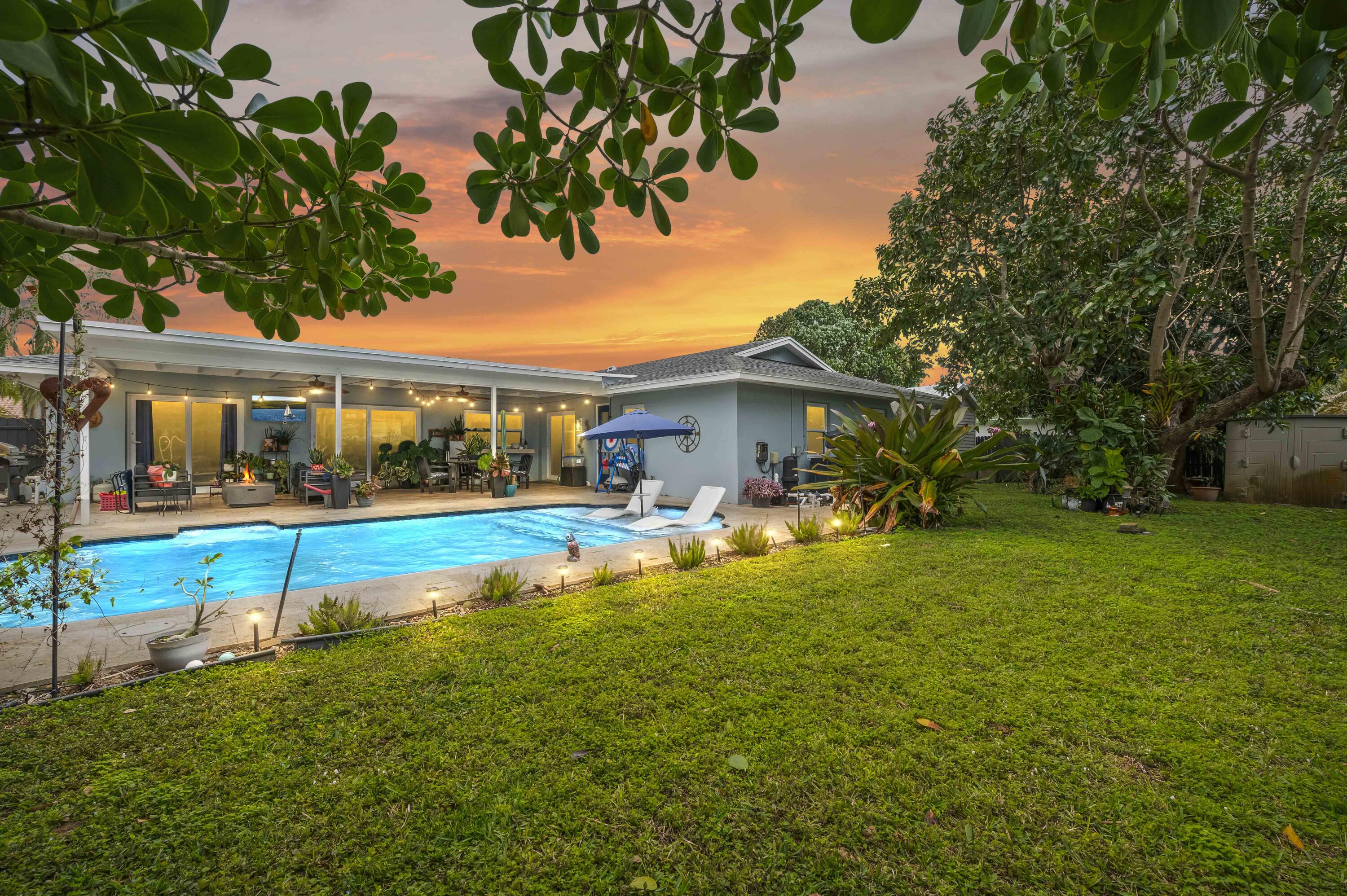 Lake Clarke Shores - FLA MANGO ESTATES - Residential