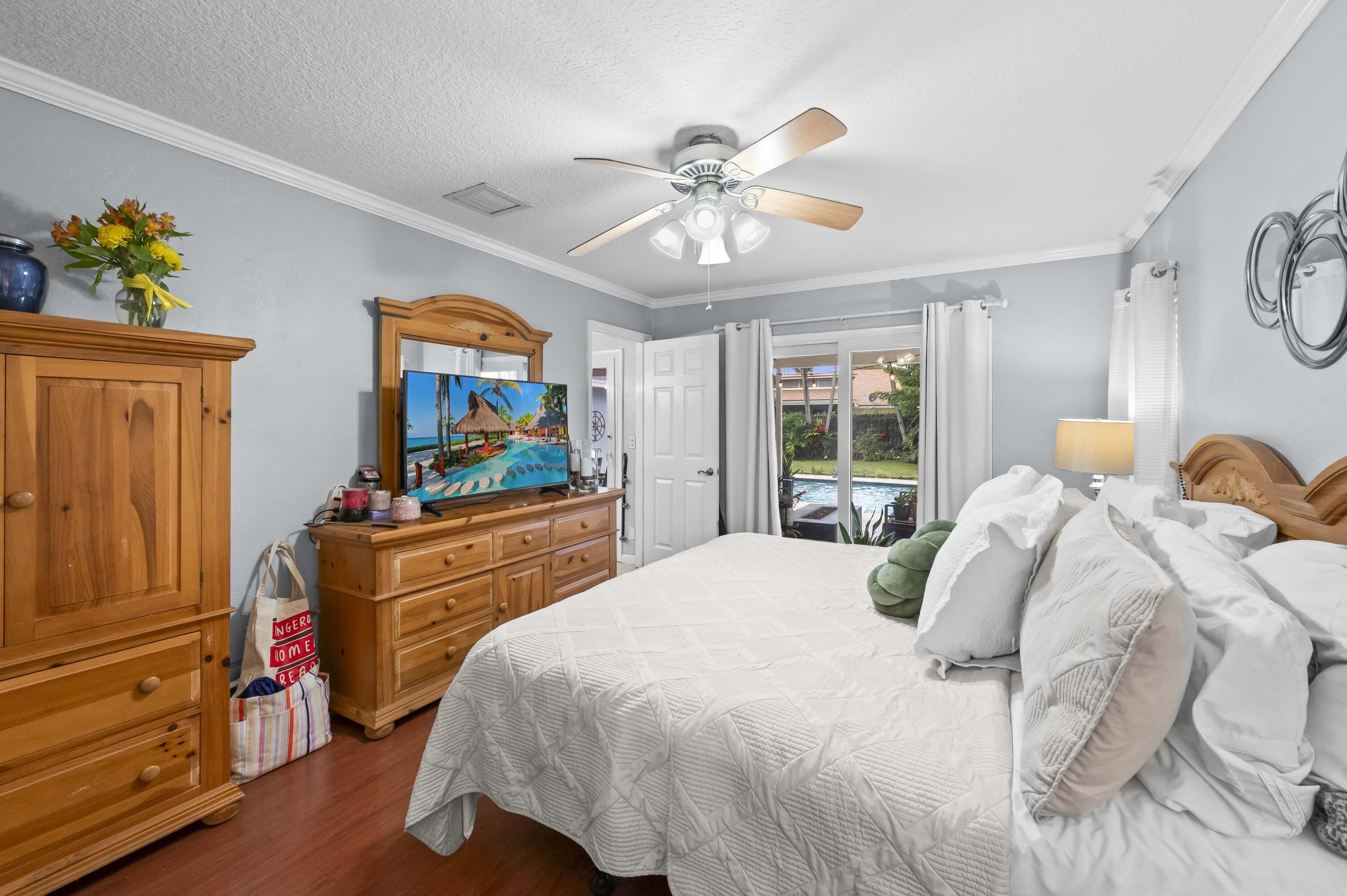 Lake Clarke Shores - FLA MANGO ESTATES - Residential