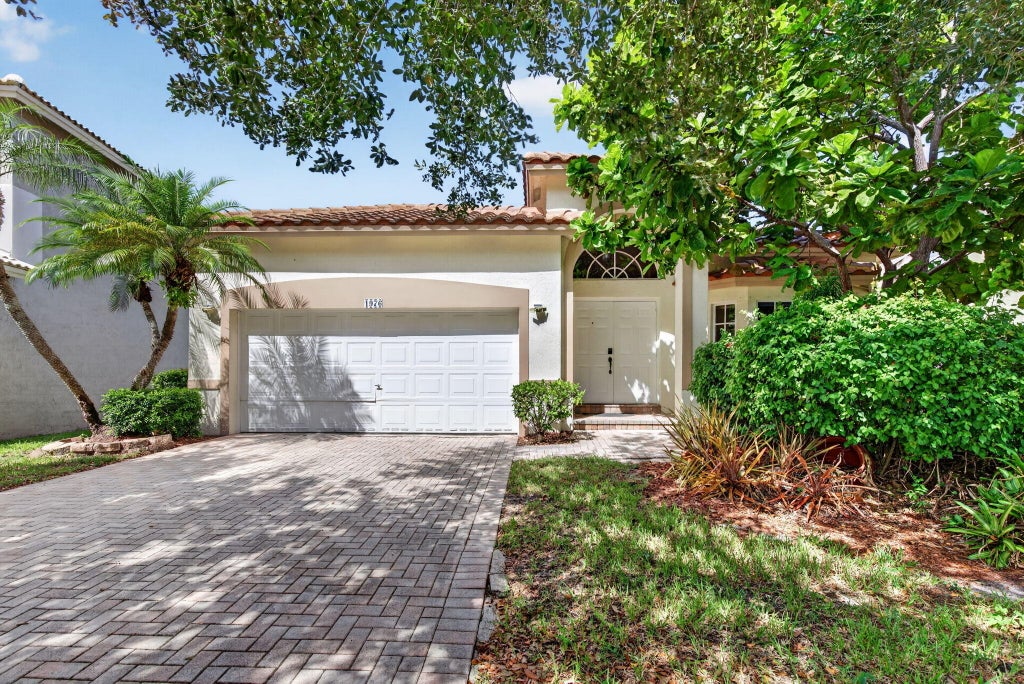 Photo of 1976 NW 169TH Avenue, Pembroke Pines, FL 33028 (MLS # B26093634)