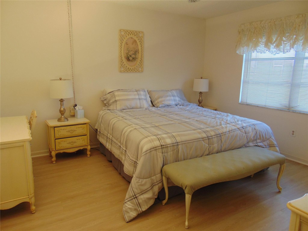 SANDALFOOT SOUTH ONE - Residential