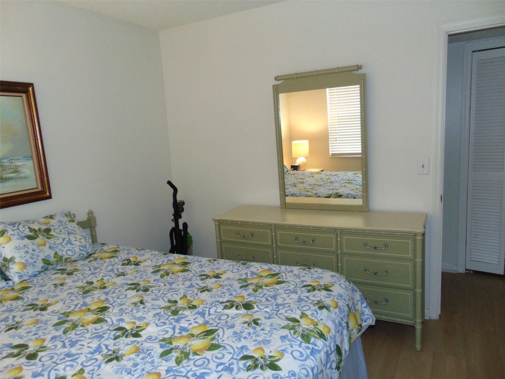 SANDALFOOT SOUTH ONE - Residential