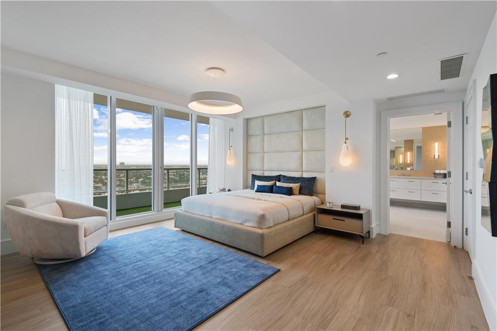 Ritz Carlton - Residential