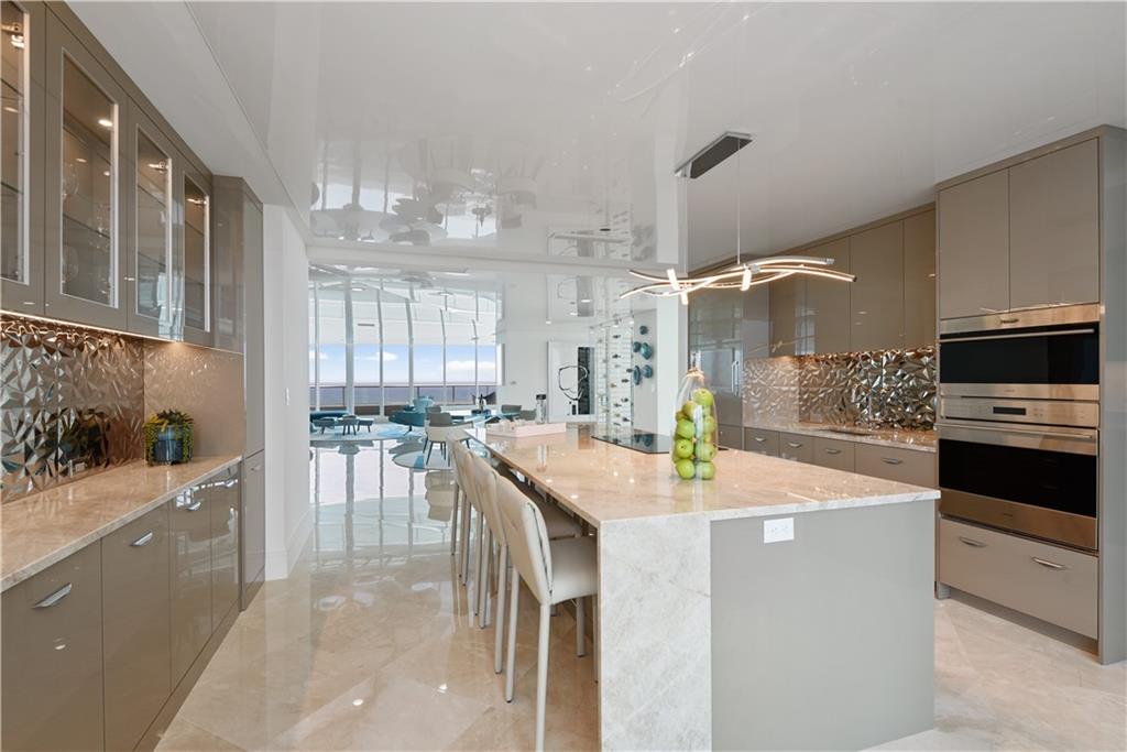 Ritz Carlton - Residential