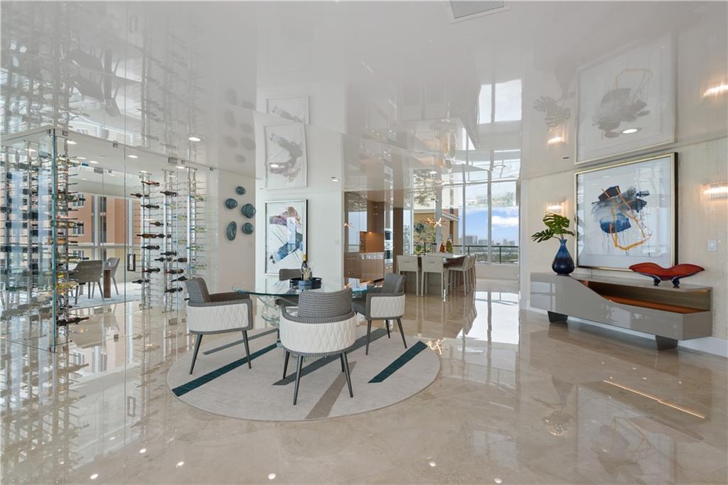 Ritz Carlton - Residential