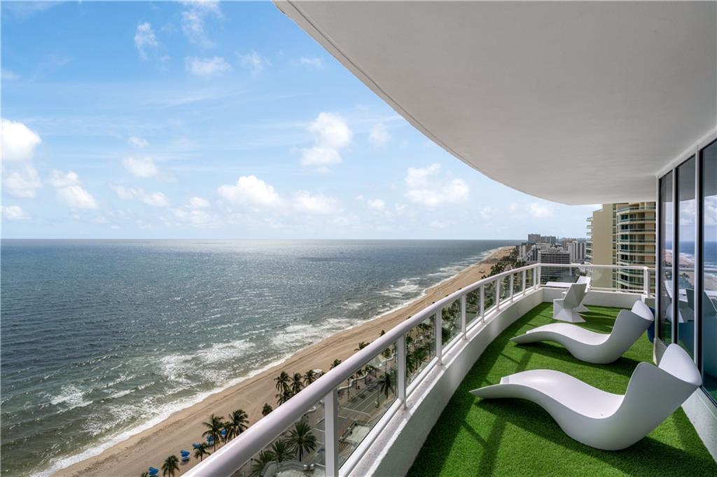 Ritz Carlton - Residential