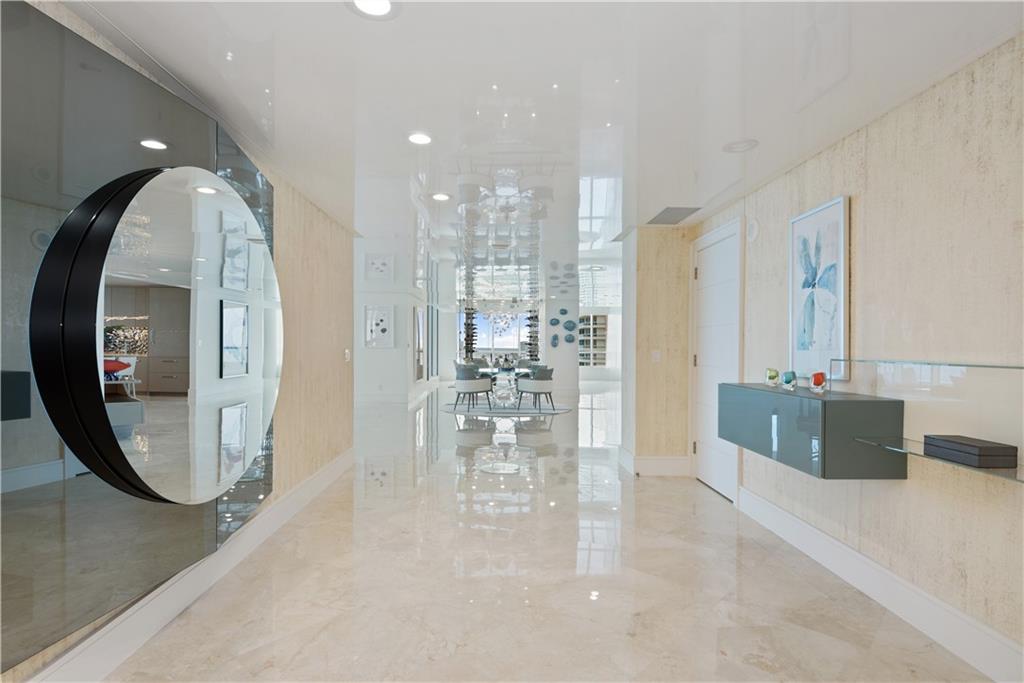 Ritz Carlton - Residential