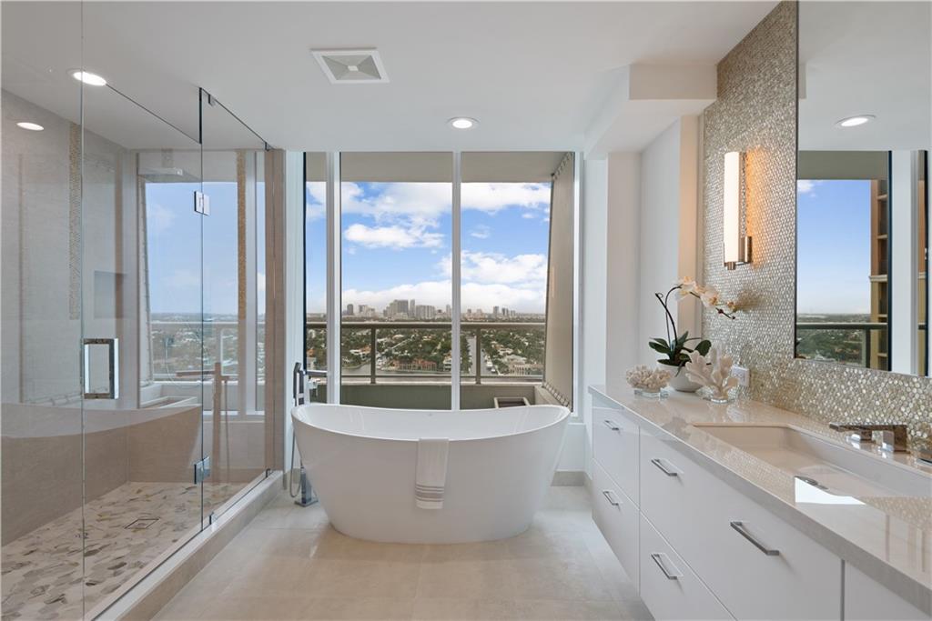 Ritz Carlton - Residential