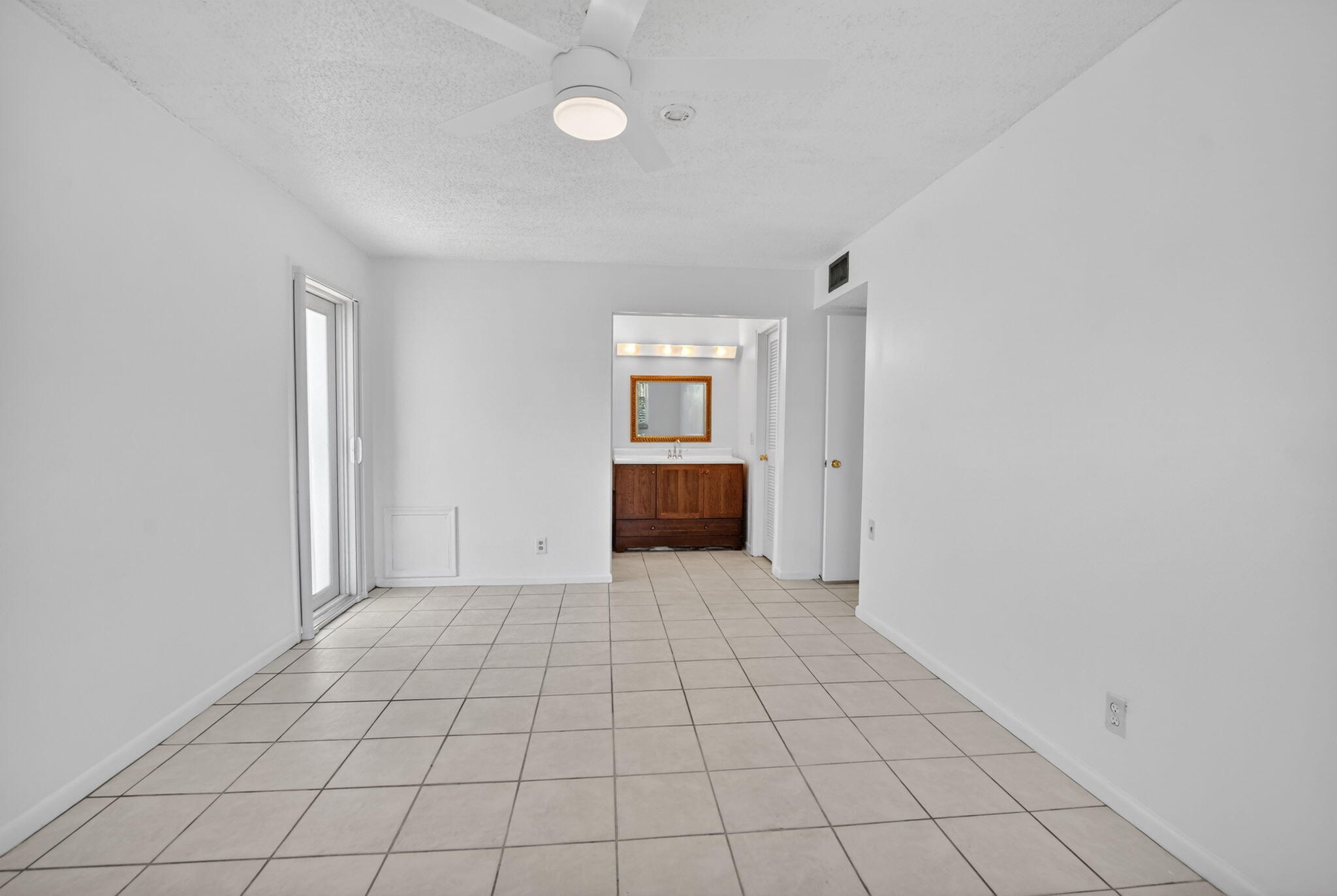 HIGH POINT OF DELRAY BEACH CONDO SEC III - Residential