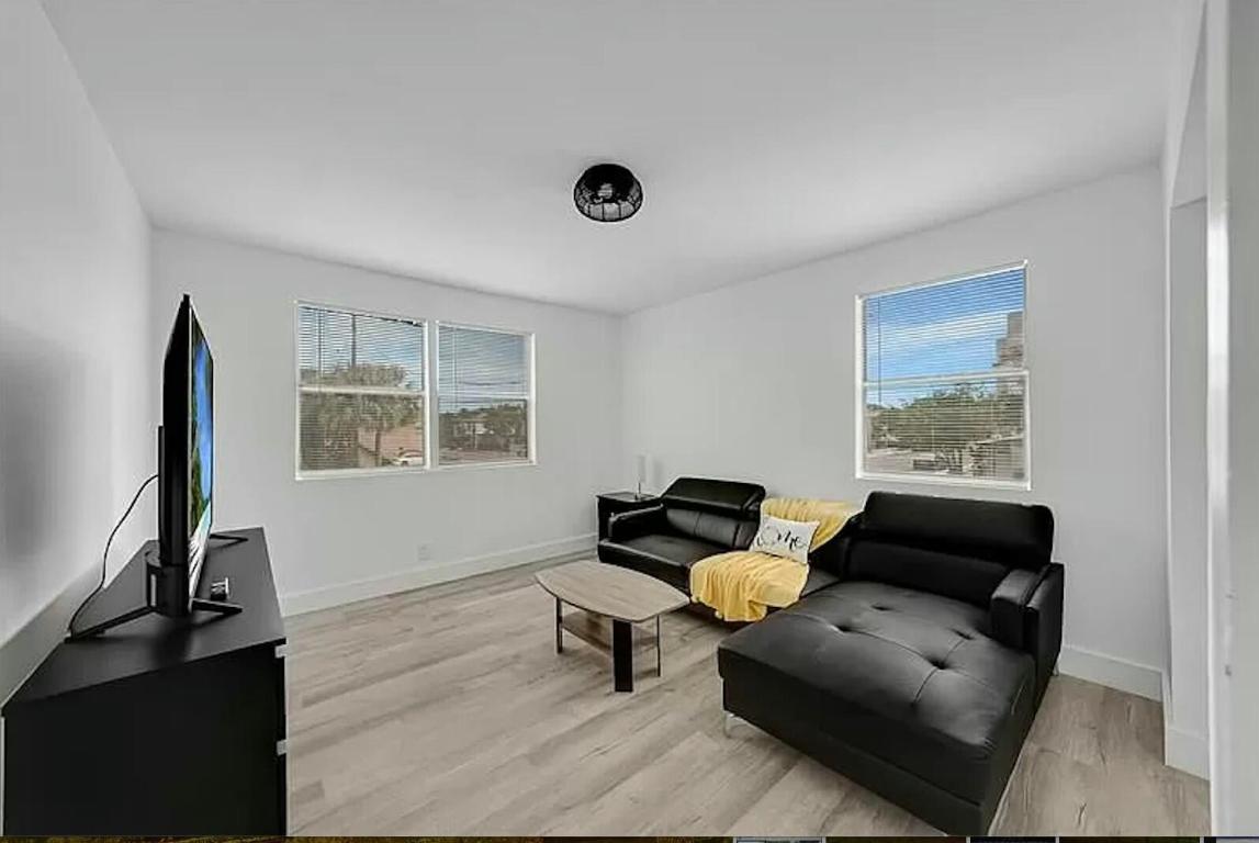 CLOWS - Residential Income