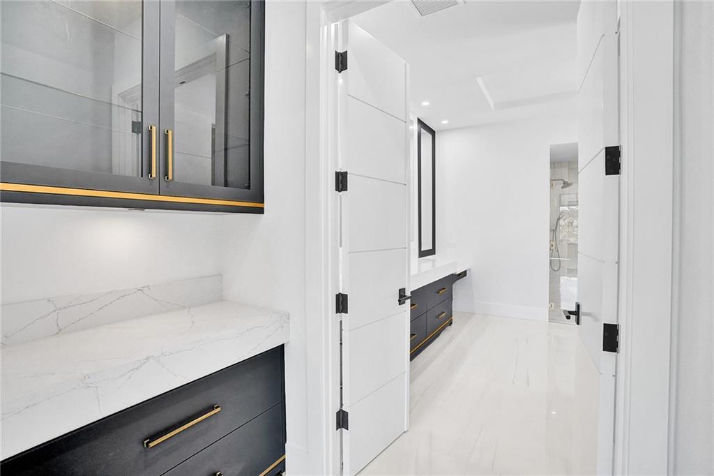 Stilwell Isles 15-26 B - Residential