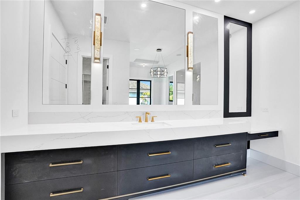 Stilwell Isles 15-26 B - Residential