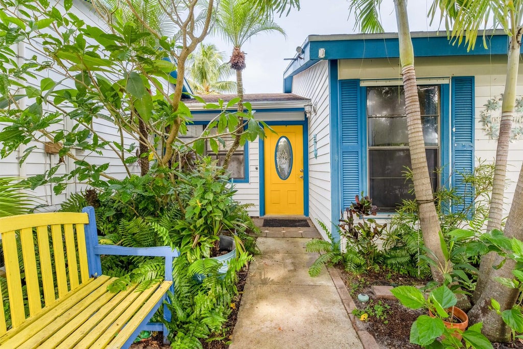 Photo of 4744 Brook Drive, West Palm Beach, FL 33417 (MLS # B26076362)
