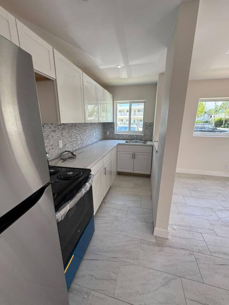 999 S RIVERSIDE Drive 101