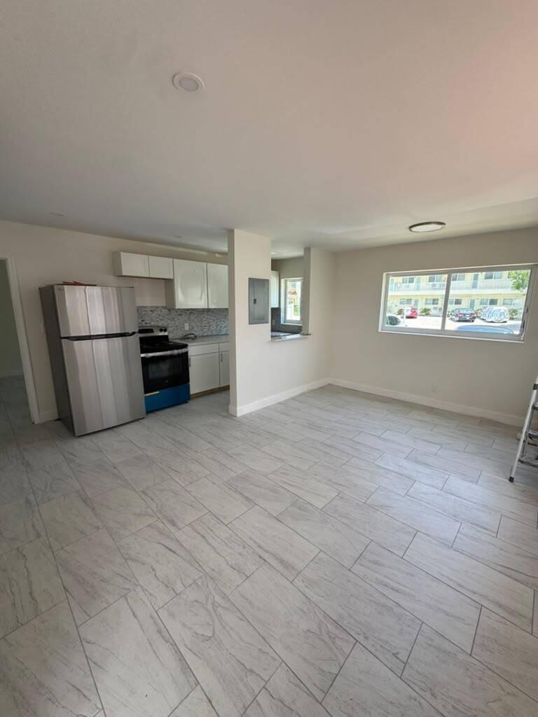 999 S RIVERSIDE Drive 101