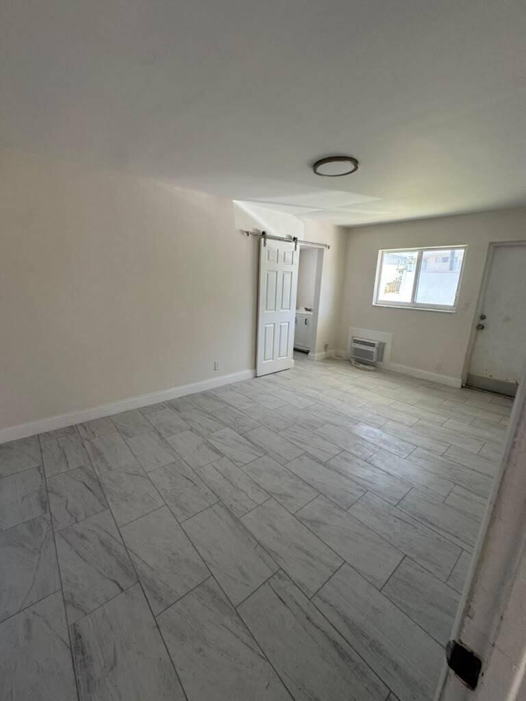 999 S RIVERSIDE Drive 101
