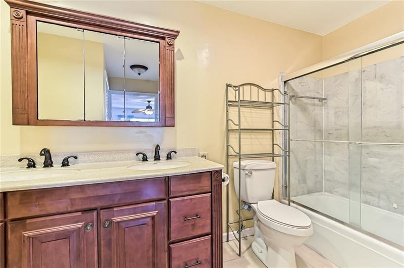 Bay Colony Club Condo - Residential Lease