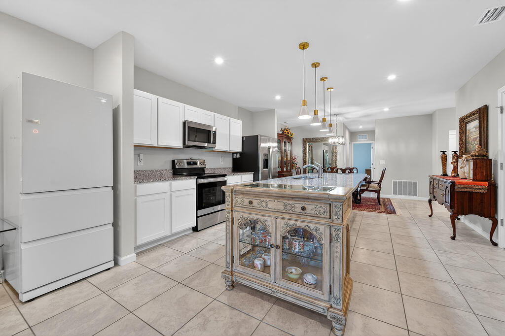 Avalon Crossing - Residential