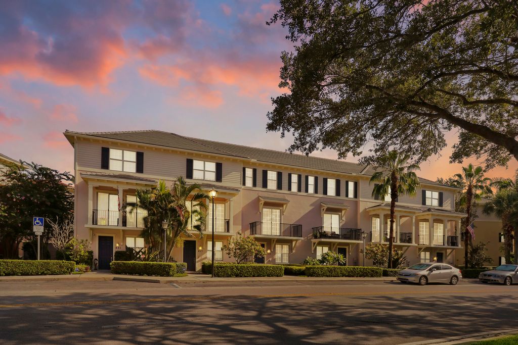 Photo of 409 Schoolhouse Road, Jupiter, FL 33458 (MLS # R10904836)