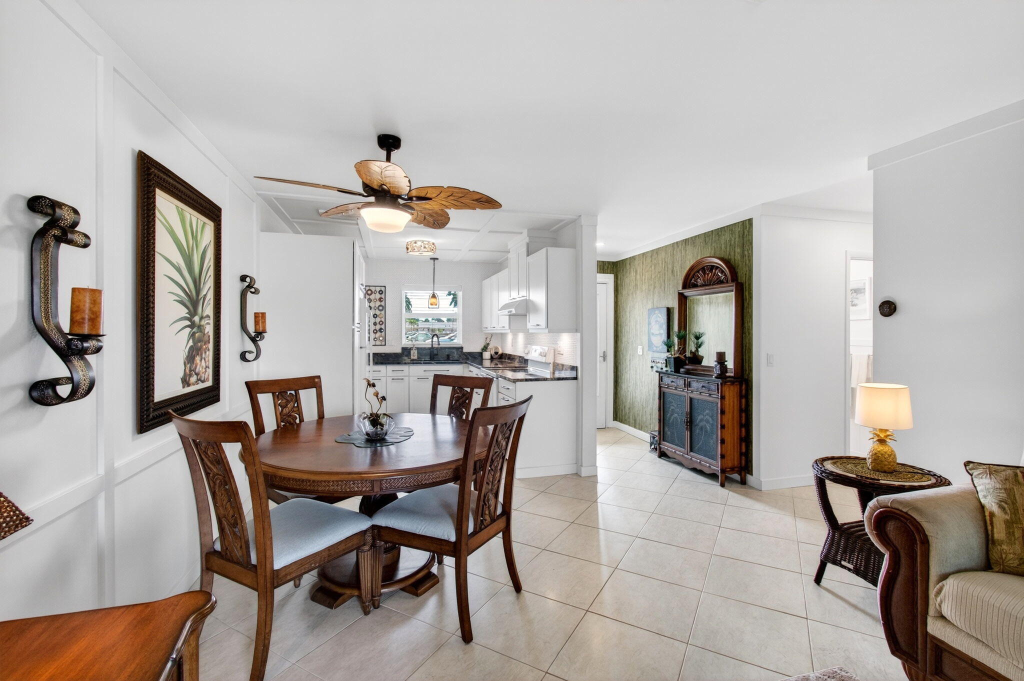 CRESTHAVEN VILLAS - Residential