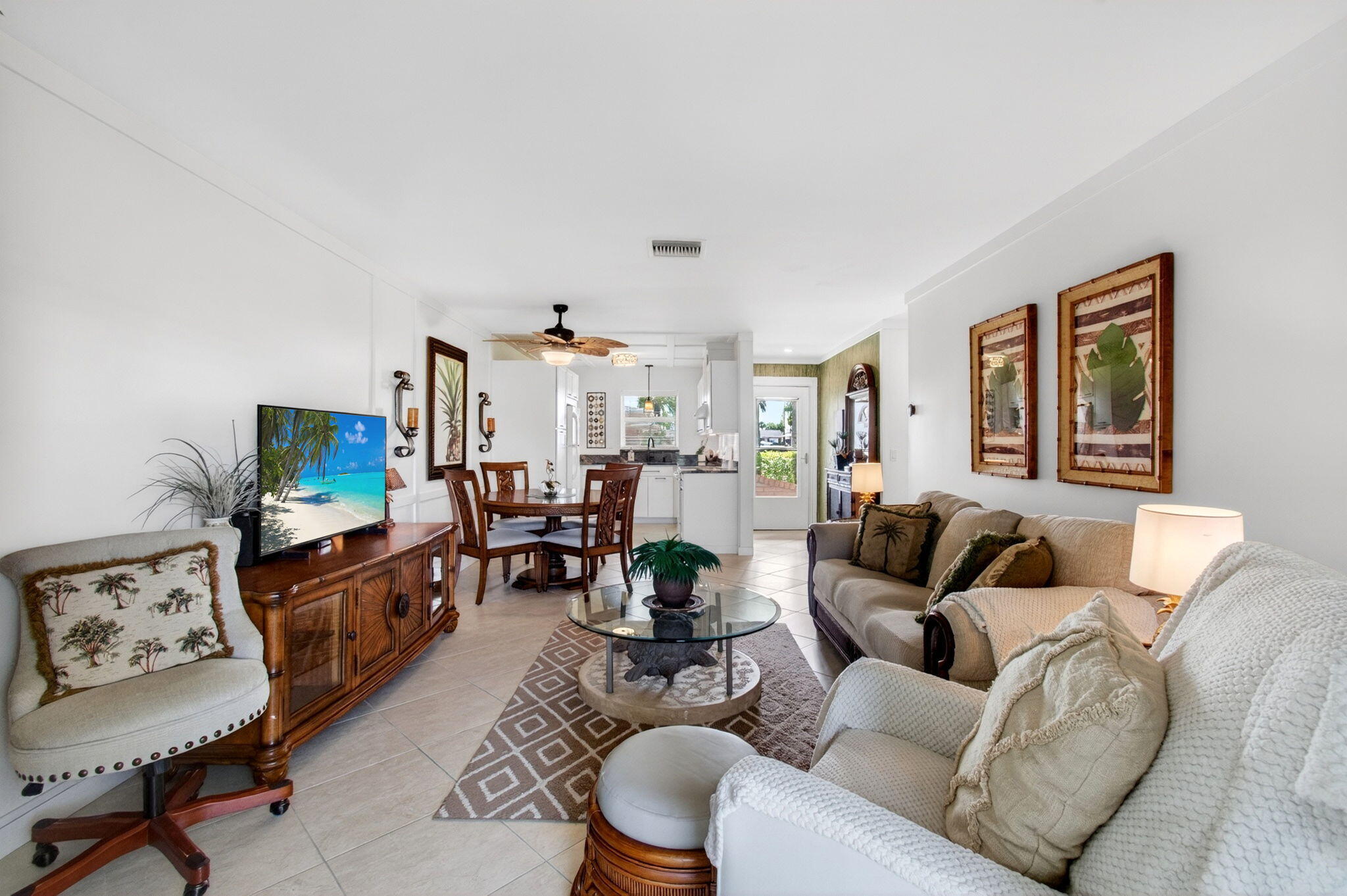 CRESTHAVEN VILLAS - Residential