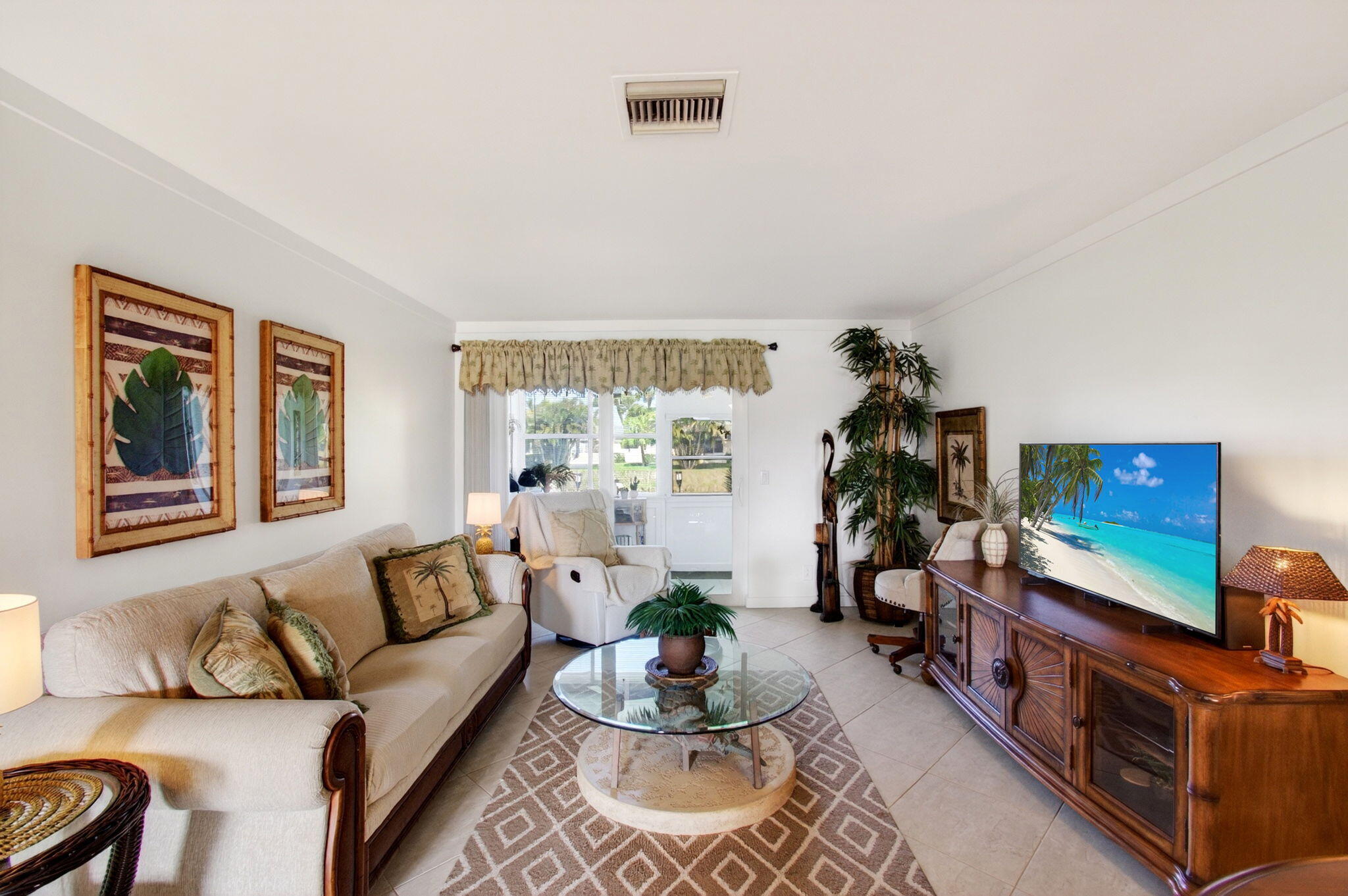 CRESTHAVEN VILLAS - Residential