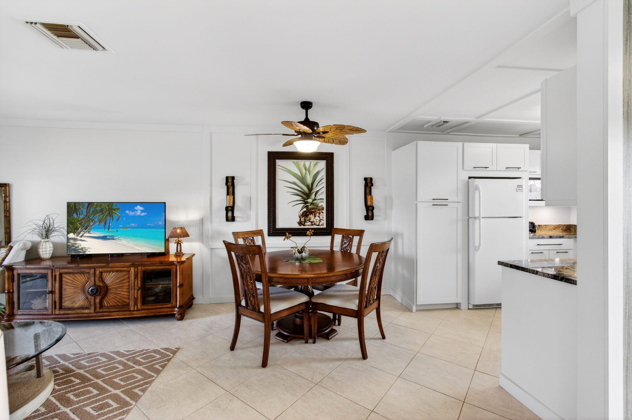 CRESTHAVEN VILLAS - Residential